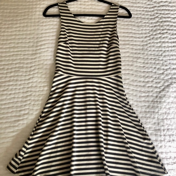American Eagle Striped Dress - Picture 2 of 3